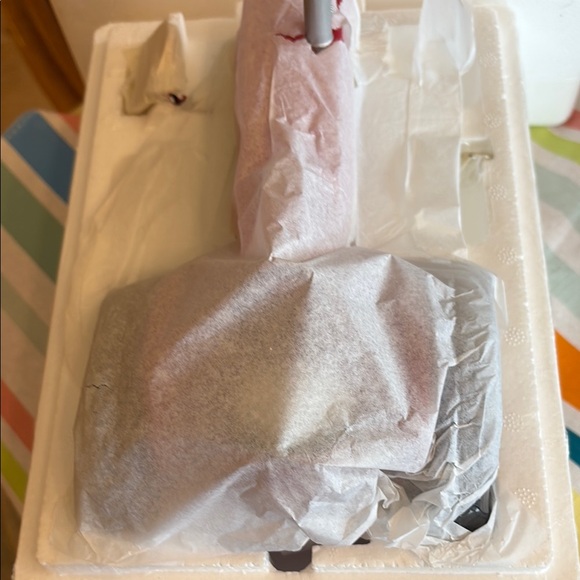 NIB International Harvester 1/16 Farmall 460 Precision Series Collector - Picture 11 of 16